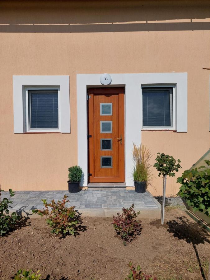 Vehlovice Apartments Melnik Exterior photo